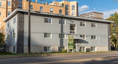 Grandin in Edmonton, AB - Building Photo - Building Photo