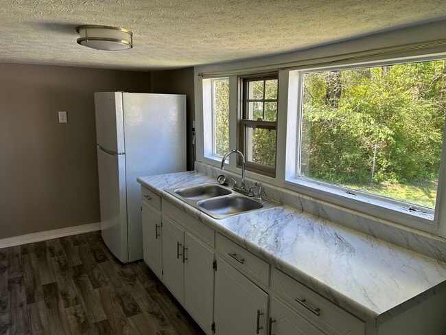 1415 Hatcher Ave SE in Jacksonville, AL - Building Photo - Building Photo