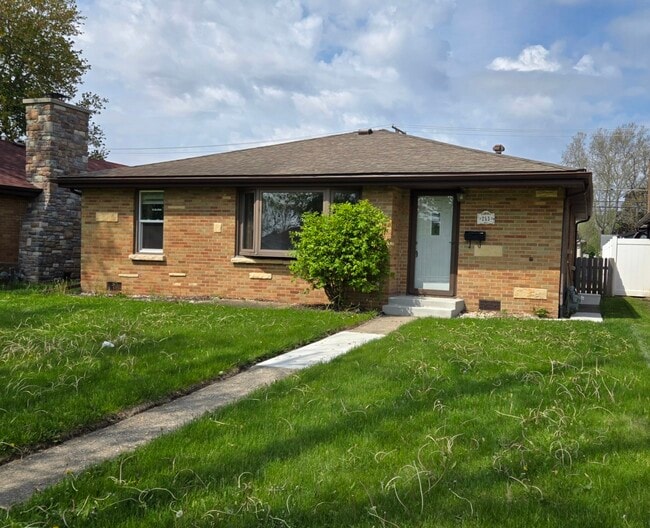 property at 253 N Douglas Ave
