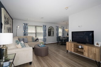 Stonybrook Apartments in Deptford, NJ - Building Photo - Interior Photo