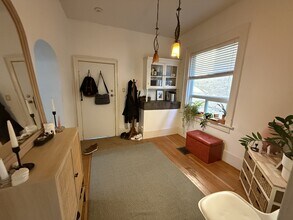 129 Langside St in Winnipeg, MB - Building Photo - Building Photo