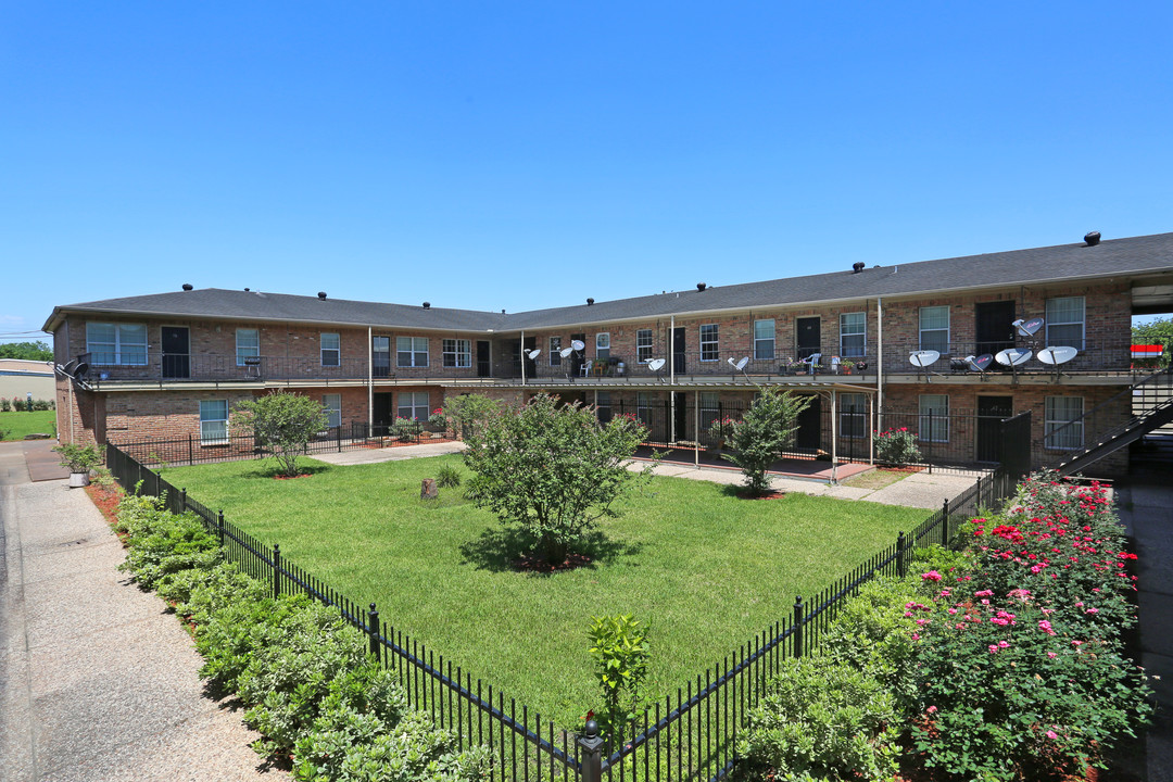 Columns On 59 Apartments in Houston, TX - Building Photo