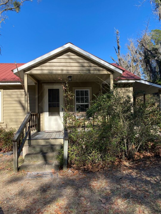 708 Main St in Hinesville, GA - Building Photo