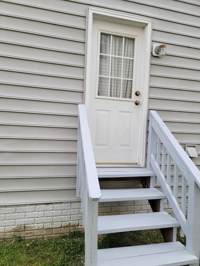 property at 170 Burnlea Rd