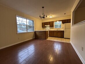 901 Greenbriar Rd in Hinesville, GA - Building Photo - Building Photo