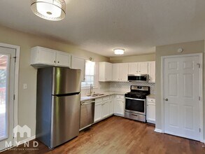 77 Wendy Way in Douglasville, GA - Building Photo - Building Photo