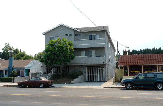 14826 Magnolia Blvd in Sherman Oaks, CA - Building Photo - Building Photo