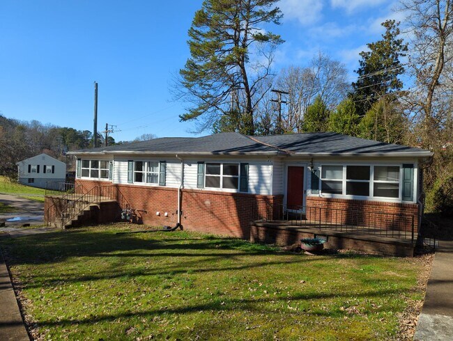 property at 3527 Cathy Ln