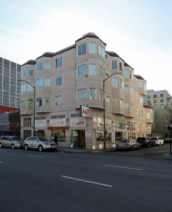 625 Larkin St in San Francisco, CA - Building Photo