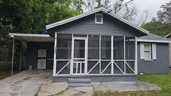 2395 Commonwealth Ave in Jacksonville, FL - Building Photo