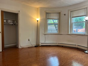 1738 Beacon St, Unit 1 in Brookline, MA - Building Photo - Building Photo