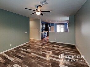 18084 W Tina Ln in Surprise, AZ - Building Photo - Building Photo
