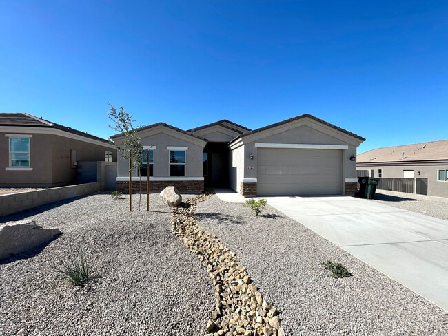 3327 Palmeras St in Kingman, AZ - Building Photo - Building Photo