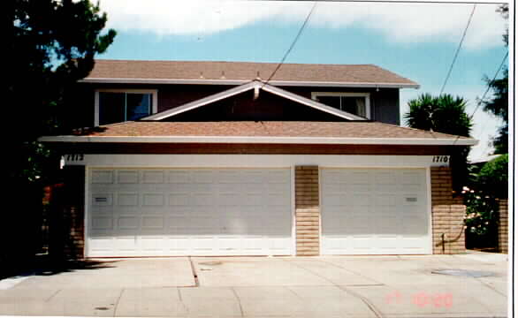 1710 Oak Ave in Redwood City, CA - Foto de edificio - Building Photo