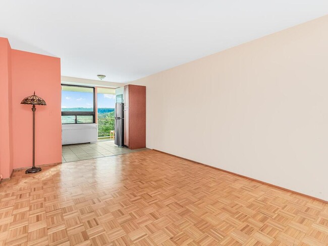 4705 Henry Hudson Pkwy W in Bronx, NY - Building Photo - Building Photo