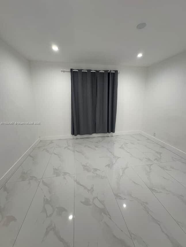 16082 NE 9th Ct in North Miami Beach, FL - Building Photo - Building Photo