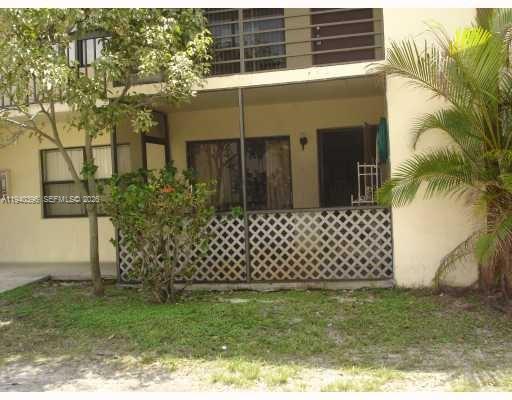 6545 W 27th Ct in Hialeah, FL - Building Photo - Building Photo