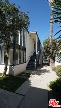 1233 Barry Ave in Los Angeles, CA - Building Photo - Building Photo