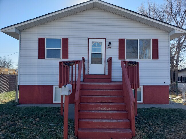 208 W 10th St photo'