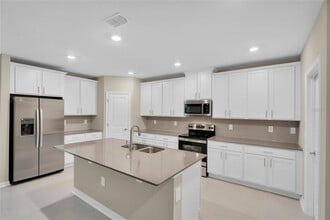 2840 Muller Oak Lp in Ocoee, FL - Building Photo - Building Photo
