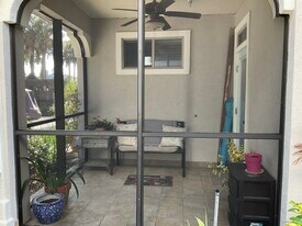 335 Ahern St in Atlantic Beach, FL - Building Photo