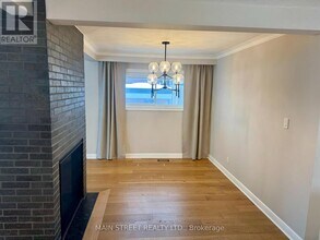 49 Poynter Dr in Toronto, ON - Building Photo - Building Photo