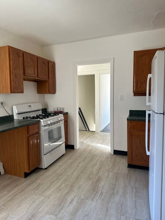 107 N Bridge St, Unit 1 in Poughkeepsie, NY - Foto de edificio