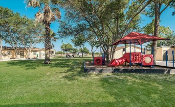 1104 Country Ln in Marion, TX - Building Photo - Building Photo