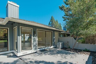 2181 Myrtle Beach Ln in Danville, CA - Building Photo - Building Photo