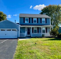 8244 Daisy Field Path in Clay, NY - Building Photo