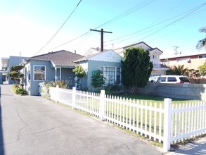 Santa Ana Apartments in Cudahy, CA - Building Photo - Building Photo