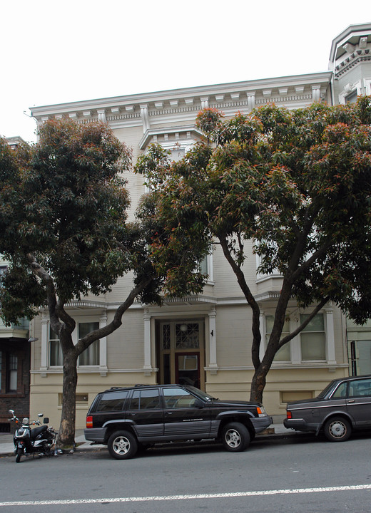 1045 Leavenworth St in San Francisco, CA - Building Photo