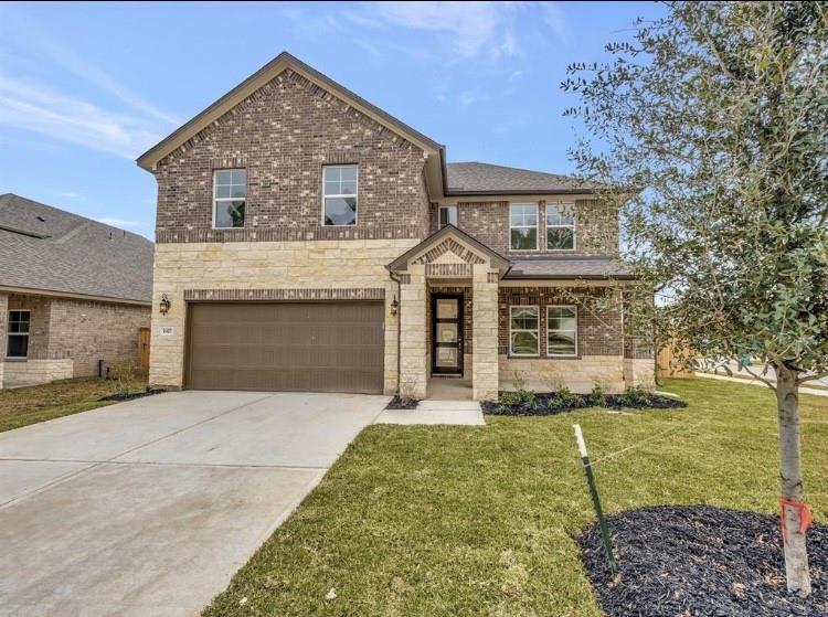 1927 Darlington Oak Dr in Conroe, TX - Building Photo
