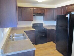 14313 Gil Reyes Dr in El Paso, TX - Building Photo - Building Photo