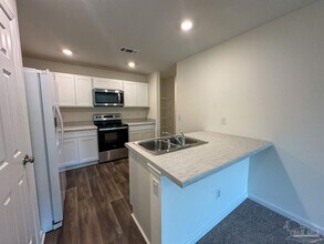 8727 Schooner Ln in Pensacola, FL - Building Photo - Building Photo