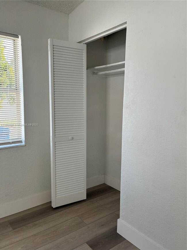 550 NW 15th Ct in Pompano Beach, FL - Building Photo - Building Photo