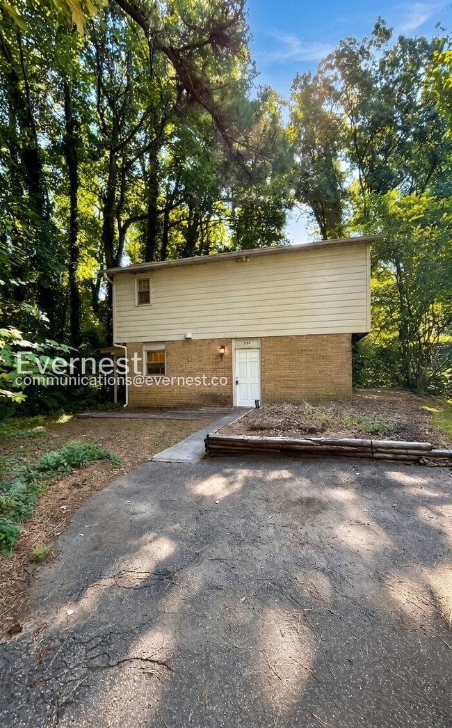 property at 3904 Greenleaf St