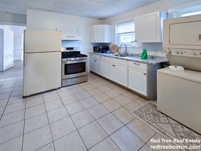 63 Pinckney St in Somerville, MA - Foto de edificio - Building Photo