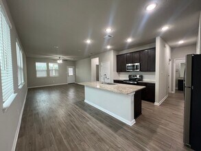 107 Joseph Cir in Schertz, TX - Building Photo - Building Photo