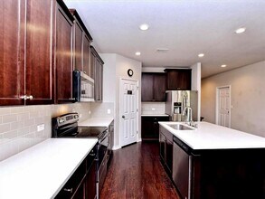 128 Flexus Ln in Liberty Hill, TX - Building Photo - Building Photo