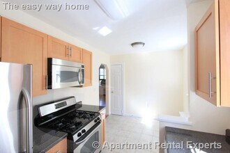 60 Brattle St, Unit #302 in Cambridge, MA - Foto de edificio - Building Photo