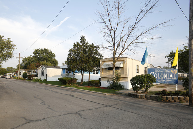 Colonial Estates in Blue Island, IL - Building Photo - Building Photo