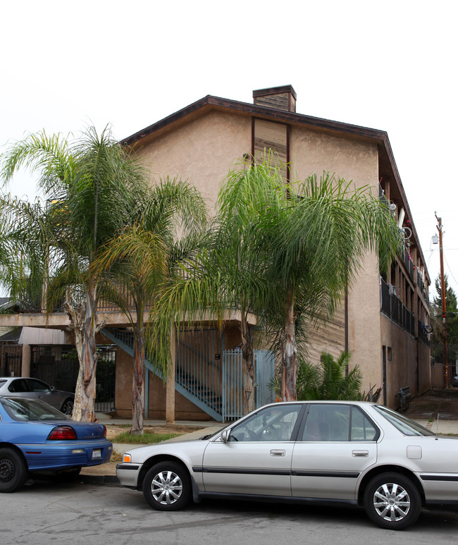 830 St. Louis Ave in Long Beach, CA - Building Photo - Building Photo