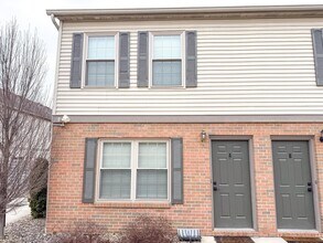 631 Pebble Pl Dr in Delaware, OH - Building Photo - Building Photo