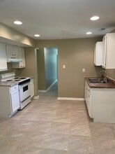 116 Oakland Ave in Huntington, WV - Building Photo - Building Photo