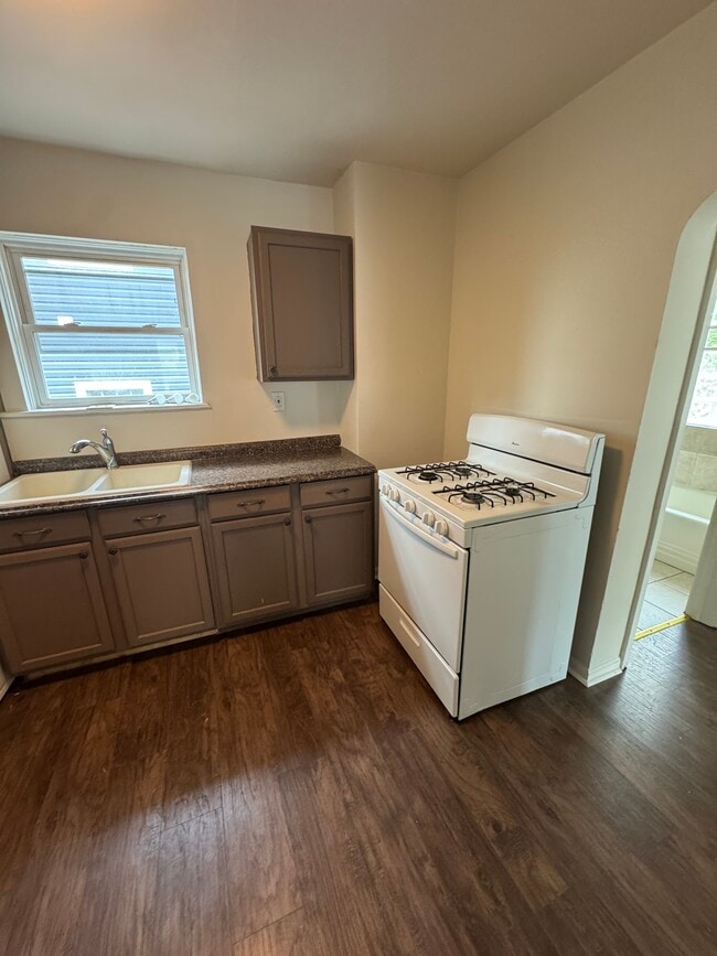 1280 Section Rd, Unit #1