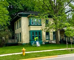 150 E 2nd St, Unit 135 Ellis Lower in Fond du Lac, WI - Building Photo