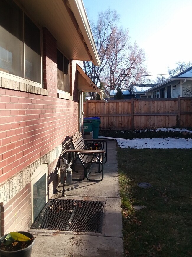 509 E Myrtle St, Unit 1/2