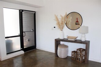 3700 Garden Villa Ln in Austin, TX - Building Photo - Building Photo