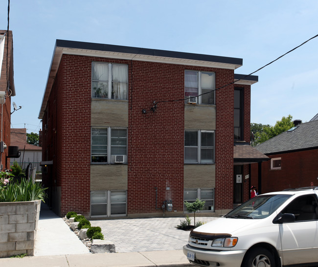 127 Dynevor Rd in Toronto, ON - Building Photo - Primary Photo